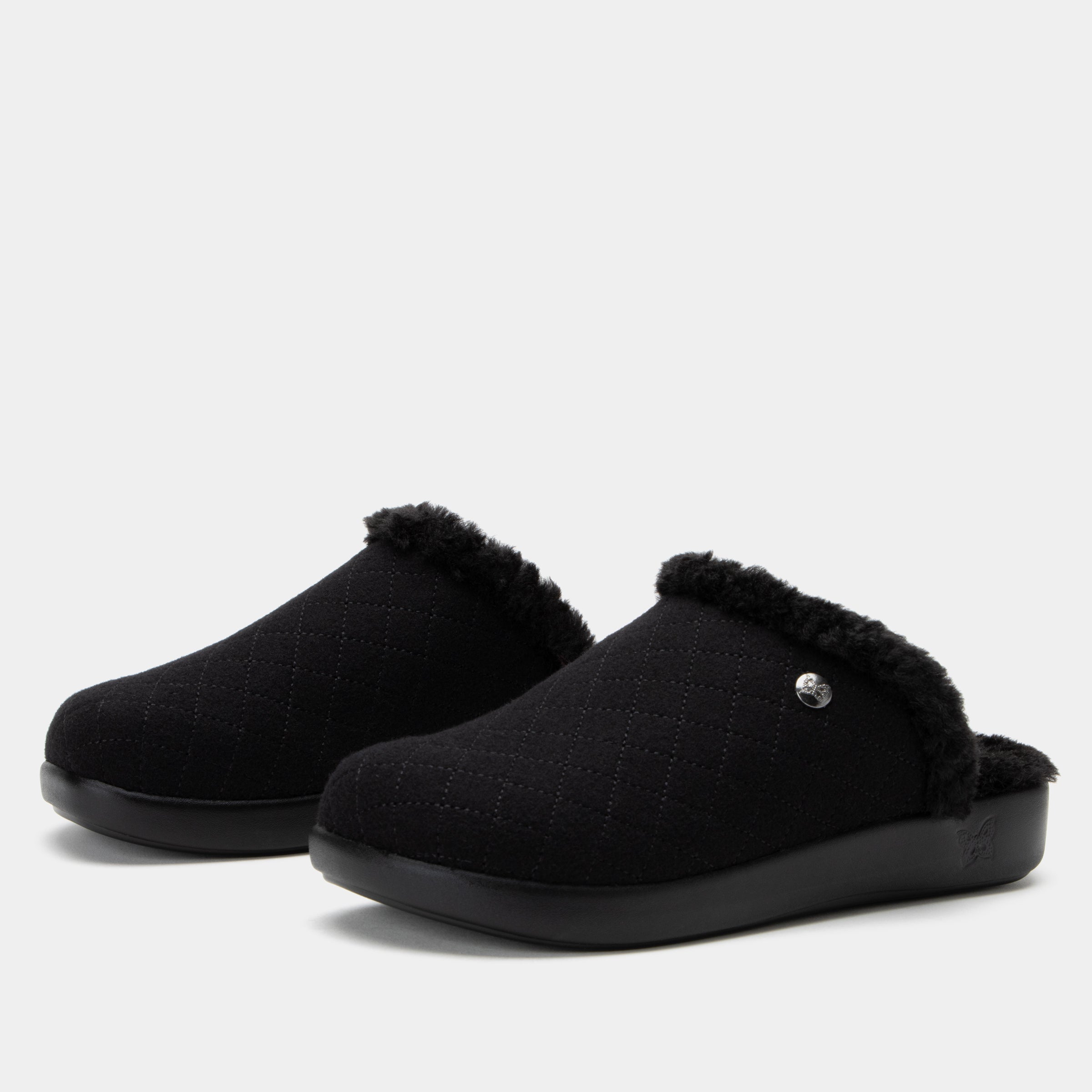 Comfee Onyx Slipper