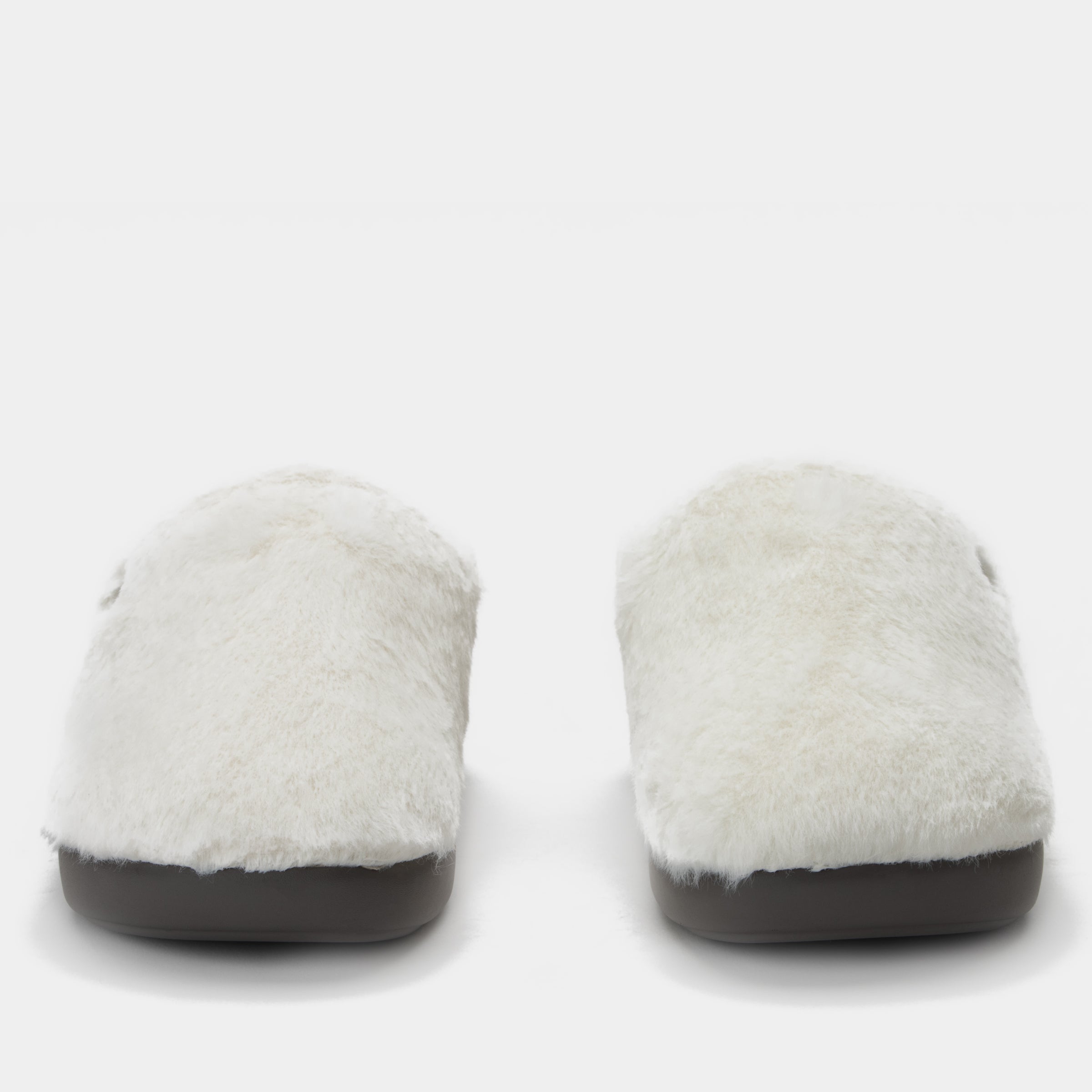 Leisurelee 2 White Slipper