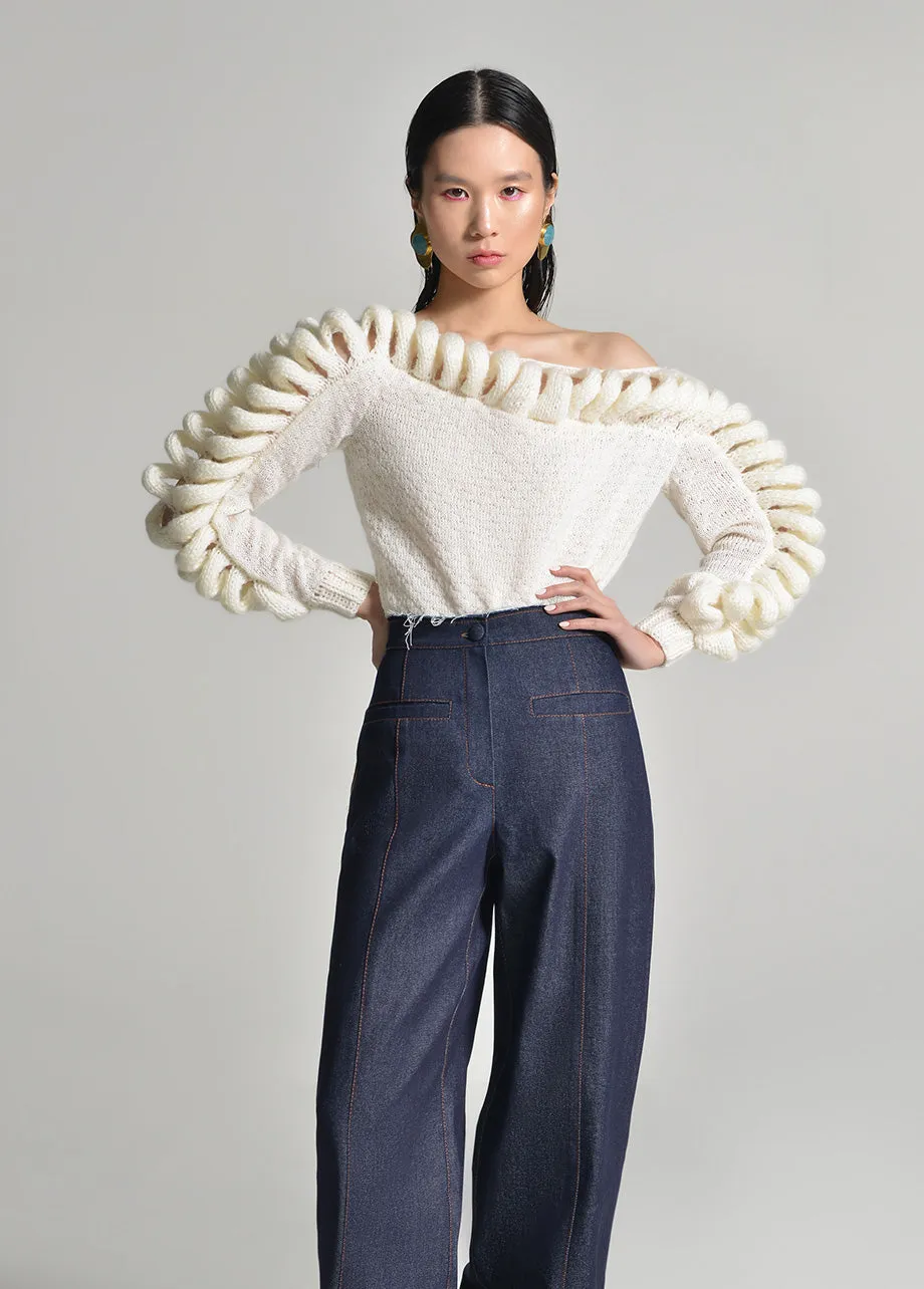 SHOULDER FRAME SWEATER