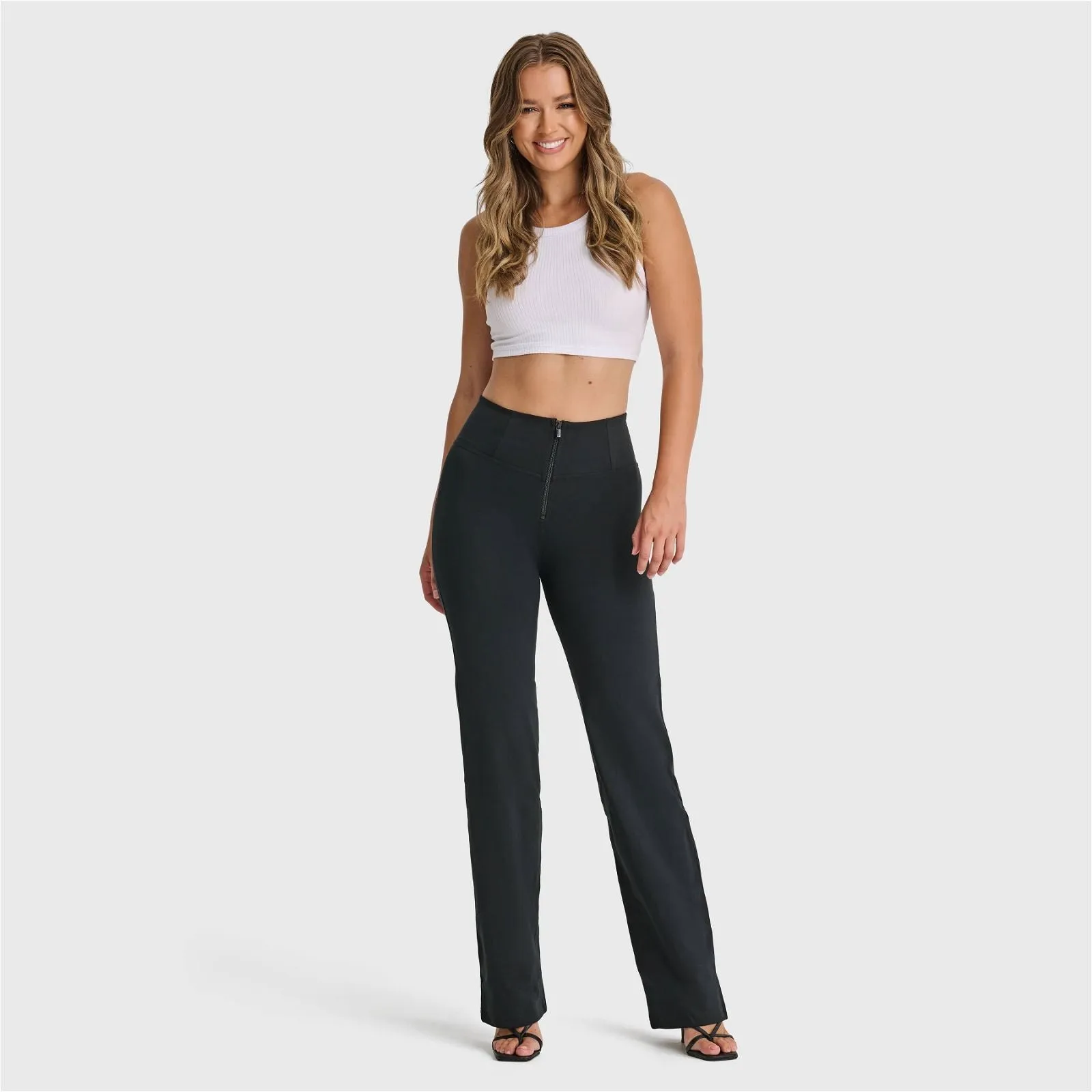 WR.UP Fashion - High Waisted - Straight Flare - Black