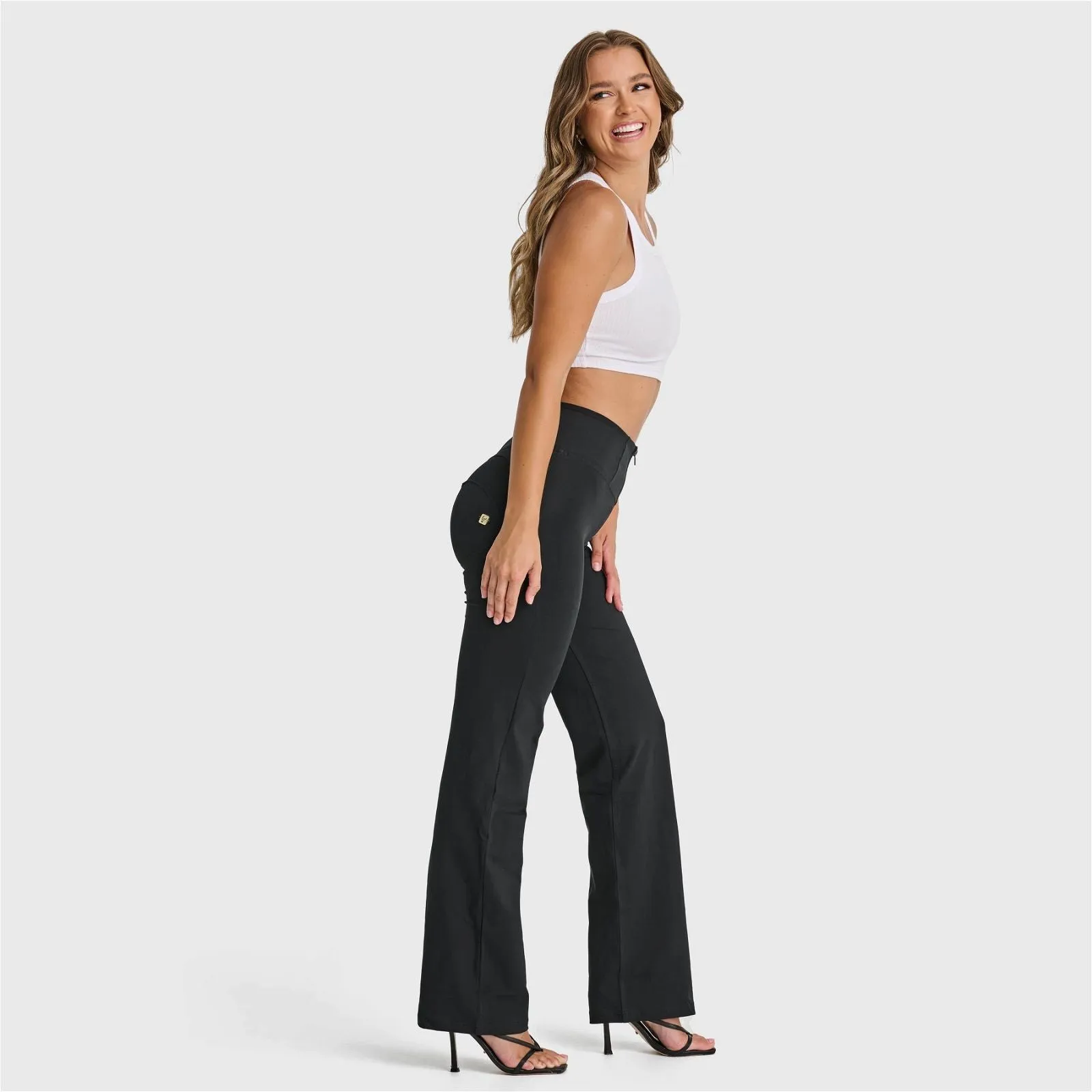 WR.UP Fashion - High Waisted - Straight Flare - Black